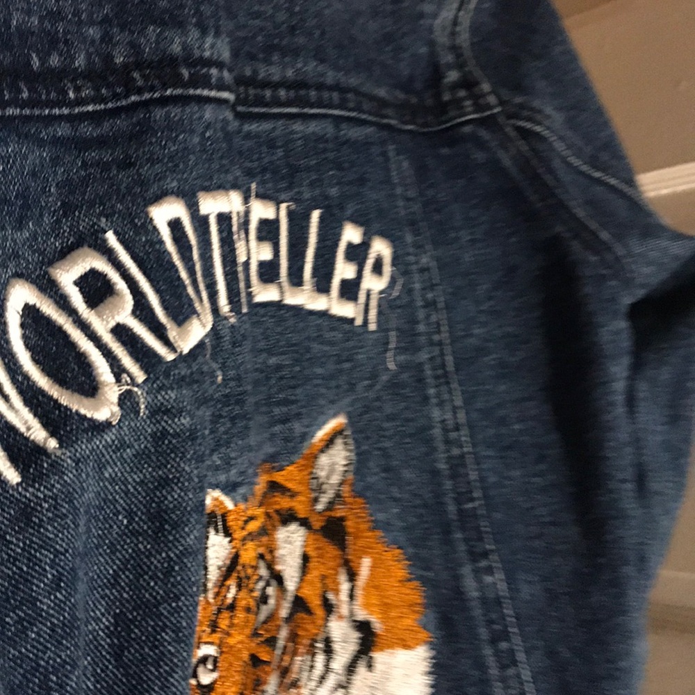 Beautiful New Jean Jacket - Picture 5 of 6